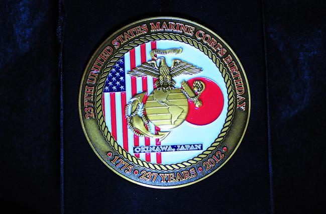 11 USMCメダル.jpg