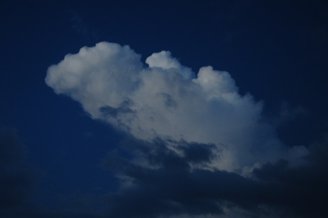 1明け方の雲.jpg