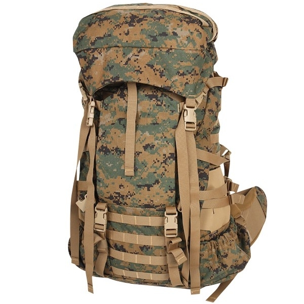 未使用品】米軍ミリタリーバックパック 迷彩 - バッグ